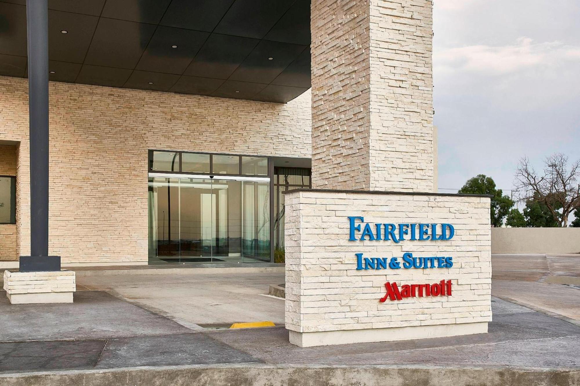 Fairfield Inn & Suites By Marriott Aguascalientes Bagian luar foto