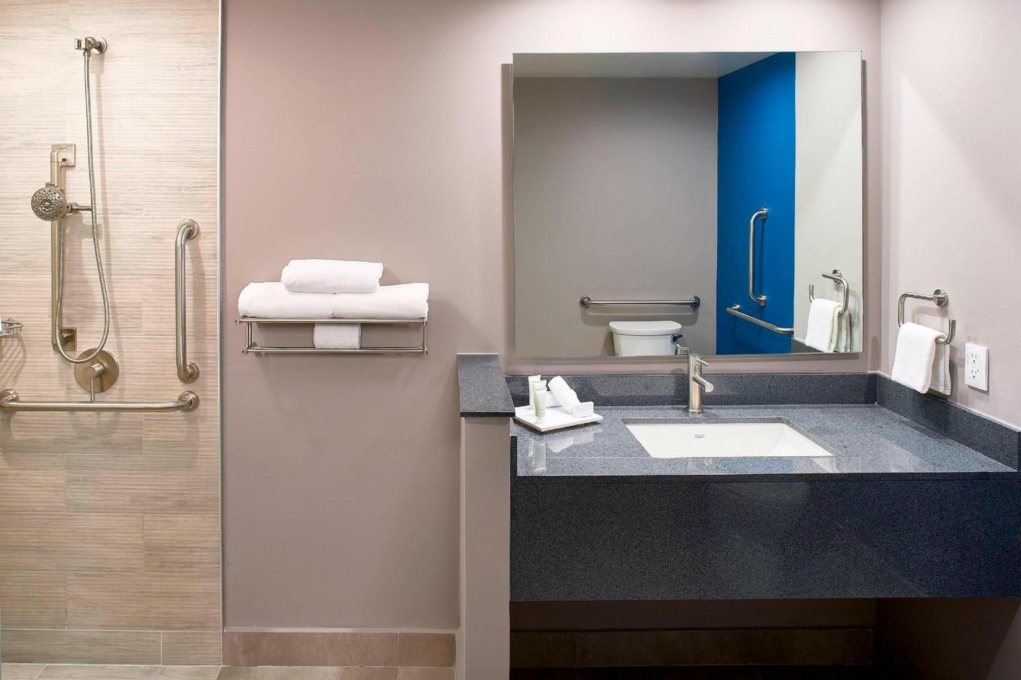 Fairfield Inn & Suites By Marriott Aguascalientes Bagian luar foto