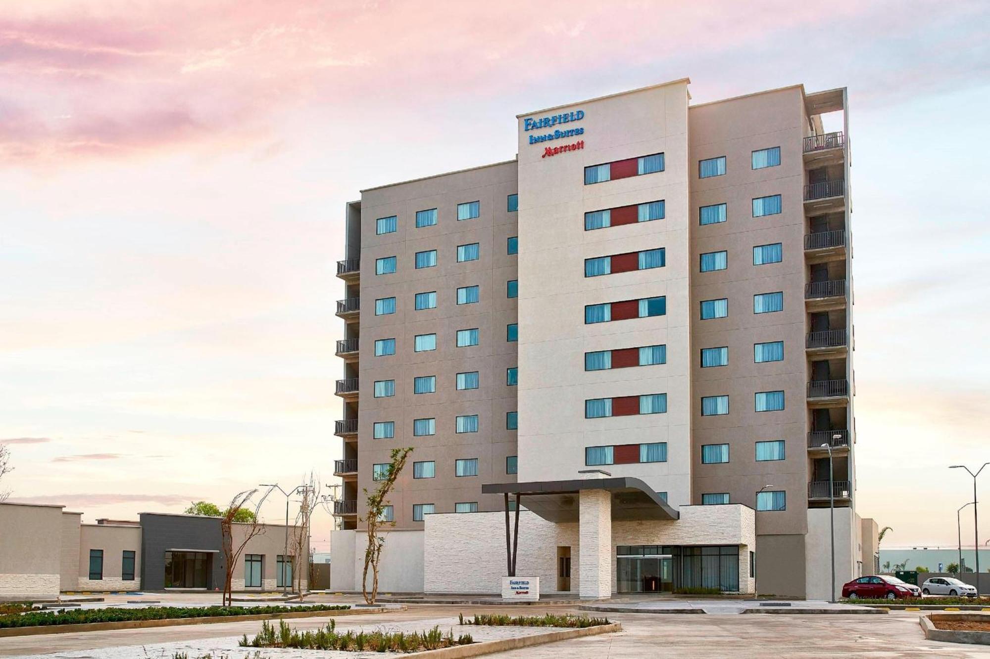 Fairfield Inn & Suites By Marriott Aguascalientes Bagian luar foto